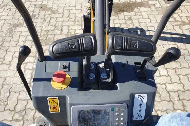 OmecoHub - Immagine XCMG XE35E